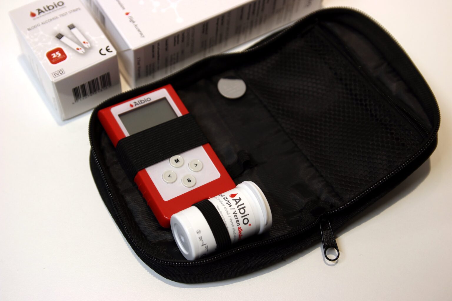 Albio A Portable Blood Alcohol Testing Device for Paramedics and EDs
